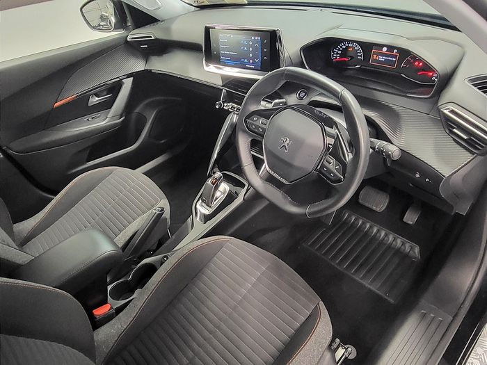 Peugeot 2008 2021