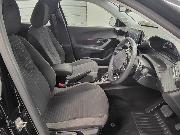 Peugeot 2008 2021