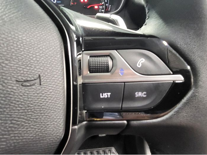 Peugeot 2008 2021