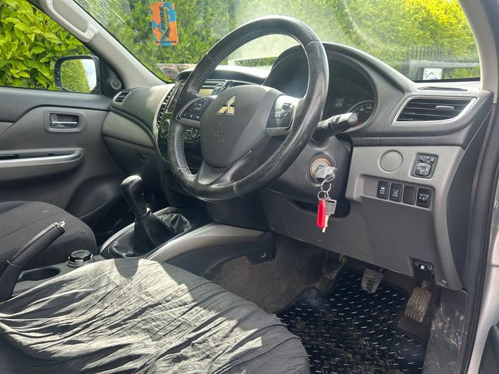 Mitsubishi Outlander 2016