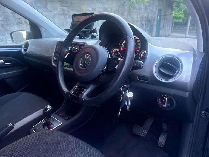 Volkswagen Up! 2012