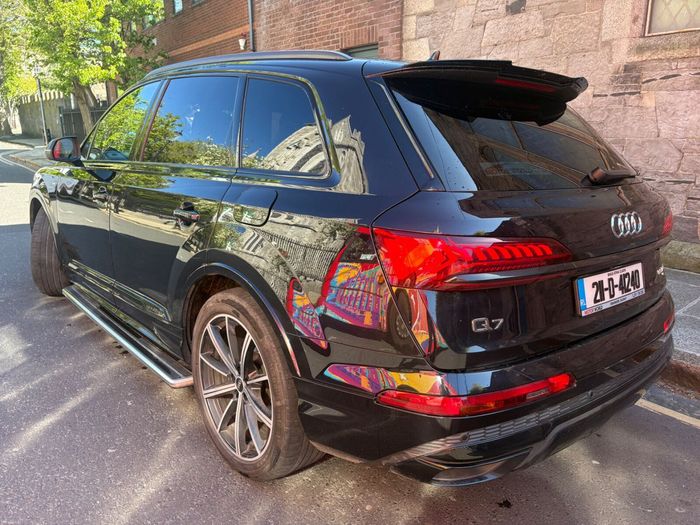 Audi Q7 2021