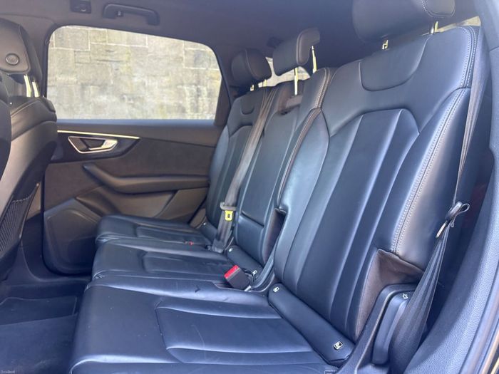 Audi Q7 2021