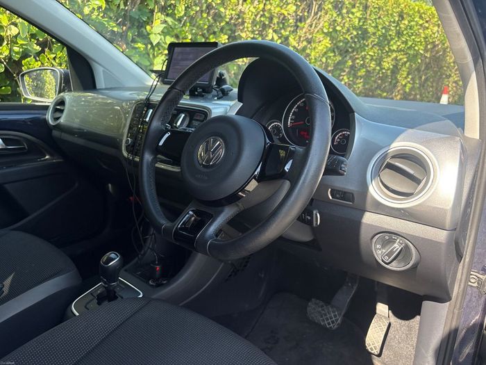 Volkswagen Up! 2012