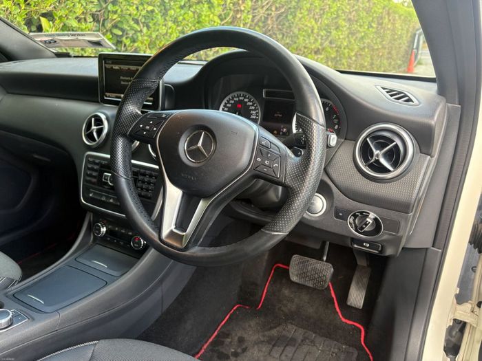 Mercedes-Benz A-Class 2015