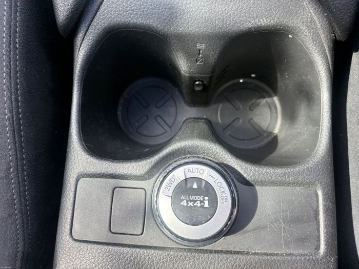 Nissan X-Trail 2015
