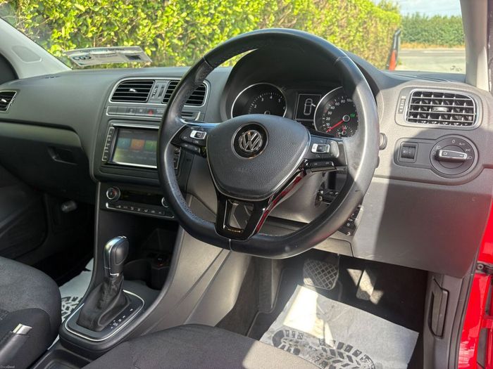 Volkswagen Polo 2015