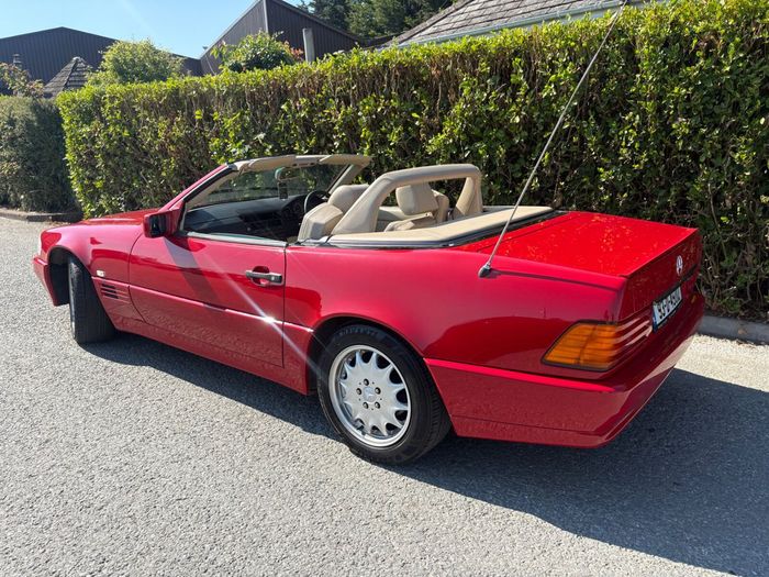 Mercedes-Benz SL-Class 1993