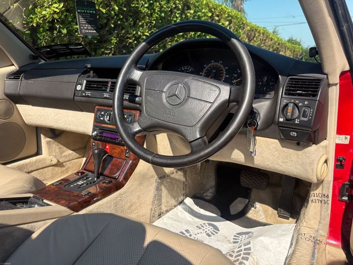 Mercedes-Benz SL-Class 1993