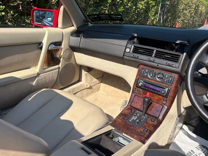 Mercedes-Benz SL-Class 1993