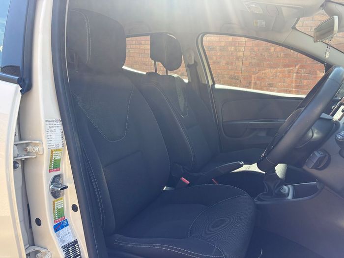 Renault Clio 2016