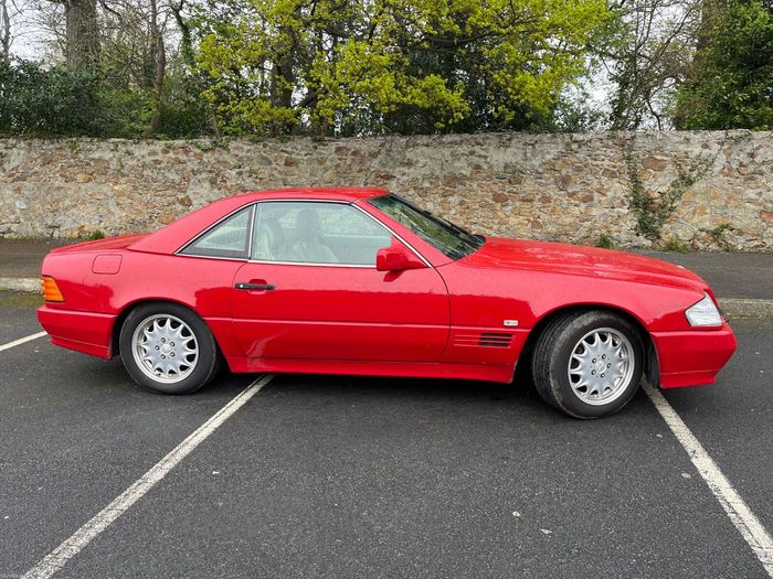 Mercedes-Benz SL-Class 1993