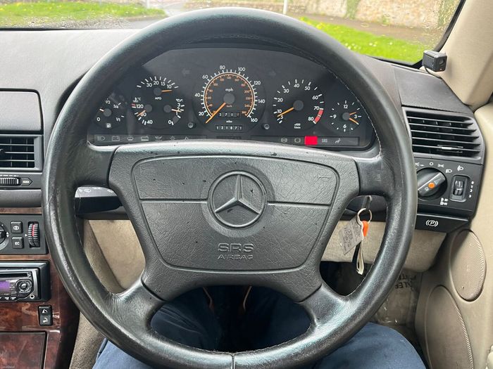 Mercedes-Benz SL-Class 1993