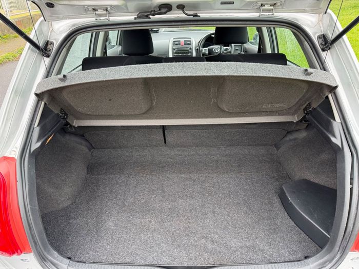 Toyota Auris 2012