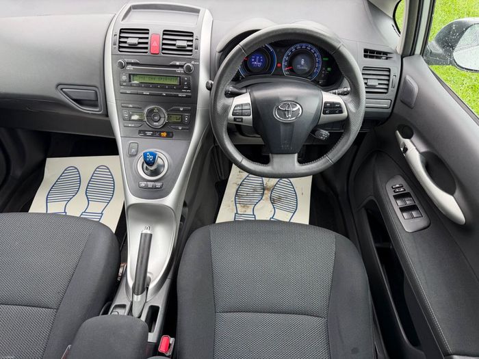 Toyota Auris 2012