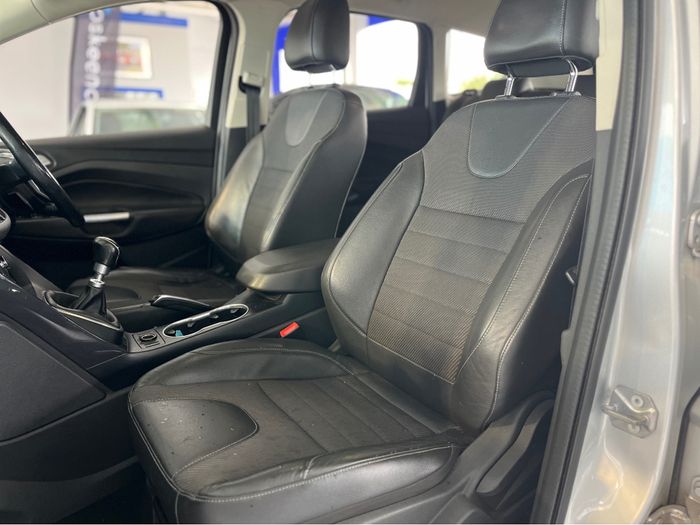 Ford Kuga 2015
