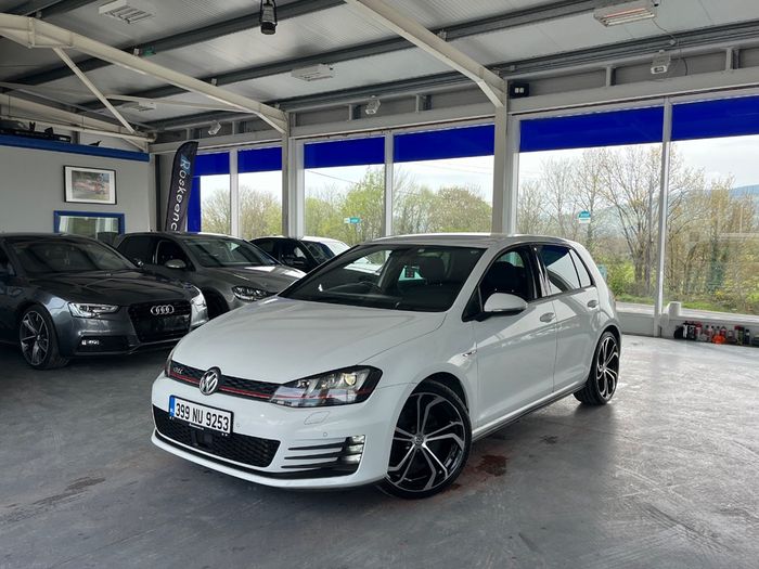 Volkswagen Golf 2014