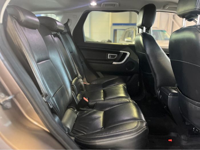Land Rover Discovery 2015