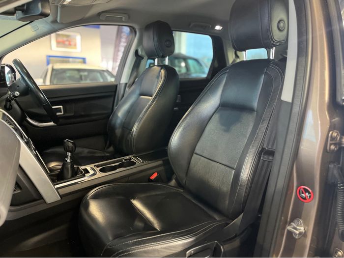 Land Rover Discovery 2015