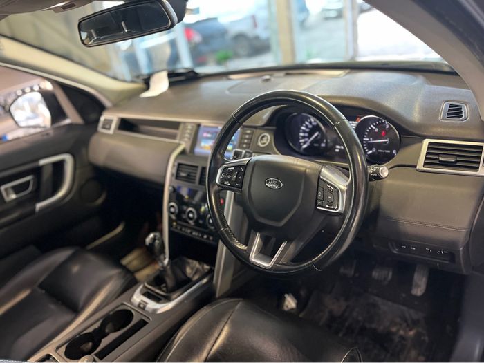 Land Rover Discovery 2015