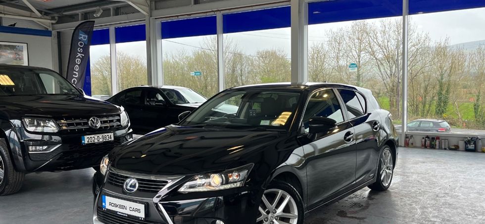 Lexus CT200H 2015