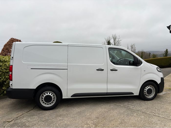 Opel Vivaro 2023