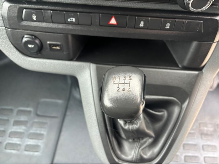 Opel Vivaro 2022