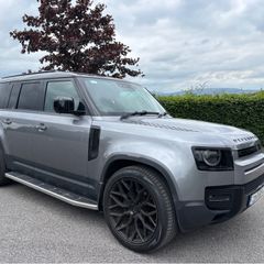 Land Rover Defender 2023