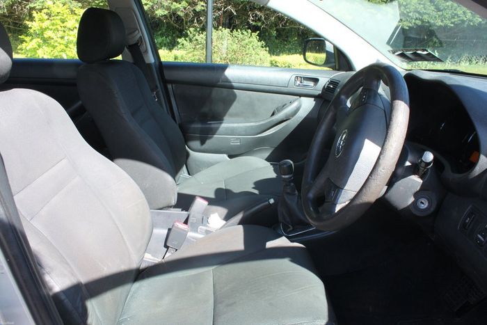 Toyota Avensis 2006