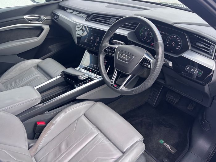 Audi E-Tron 2021