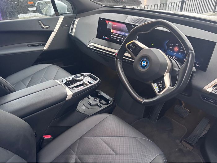 BMW IX 2023