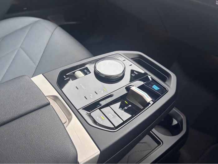 BMW IX 2023