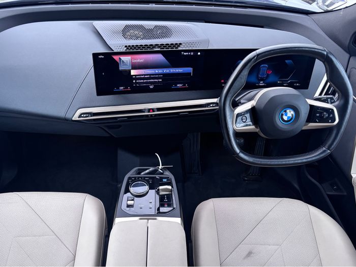 BMW IX 2022