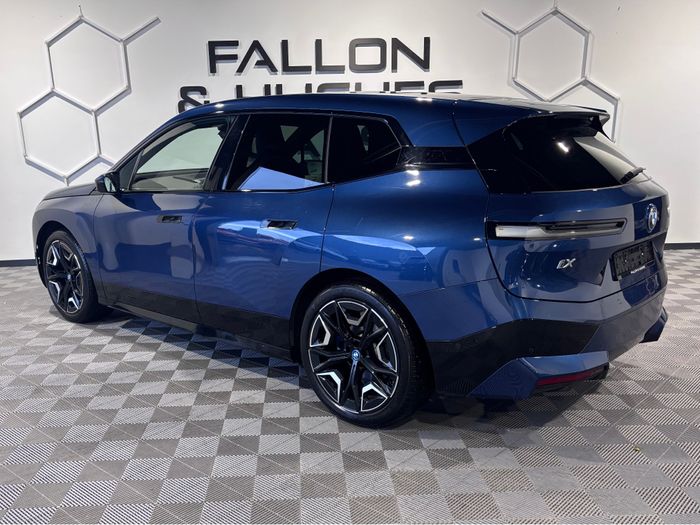 BMW IX 2022