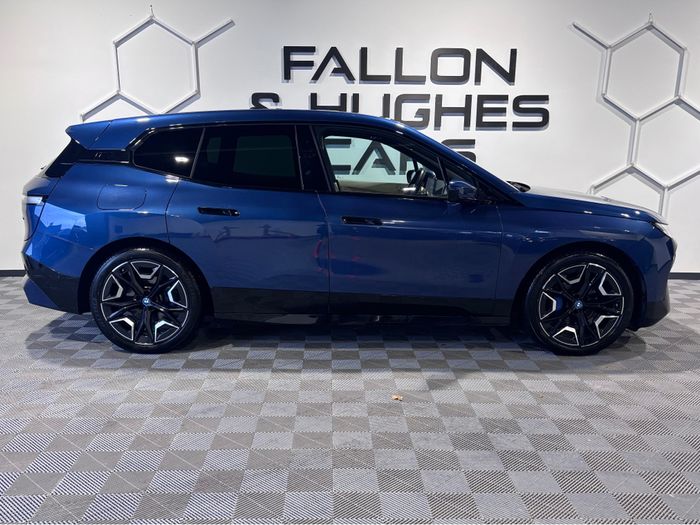 BMW IX 2022