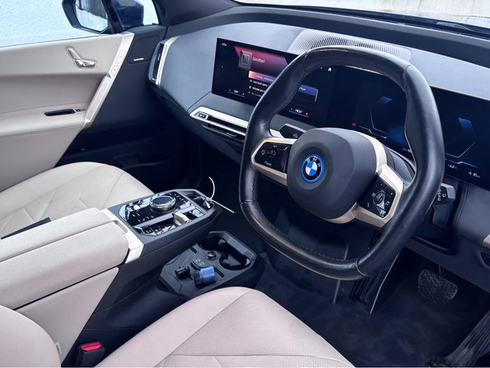 BMW IX 2022