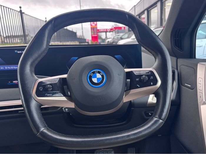 BMW IX 2022