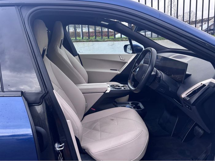 BMW IX 2022
