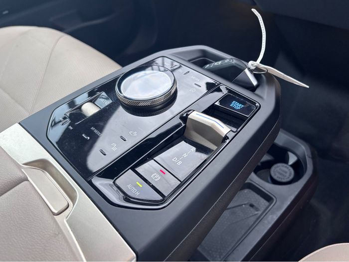 BMW IX 2022