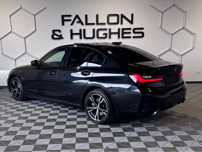 BMW 3 Series 2023