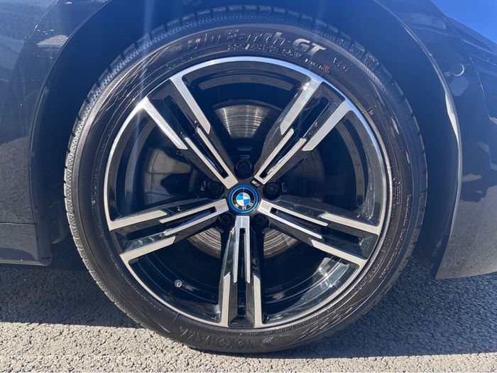 BMW 3 Series 2023