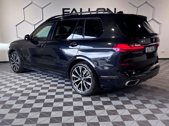 BMW X7 2019