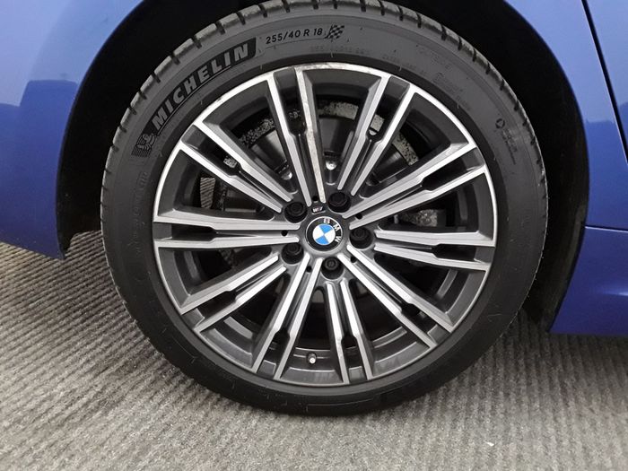 BMW 3 Series 2021