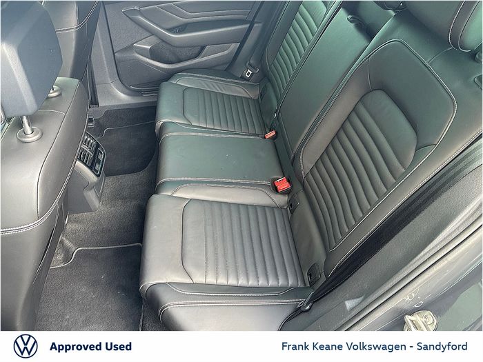 Volkswagen Passat 2021