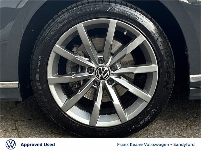 Volkswagen Passat 2021