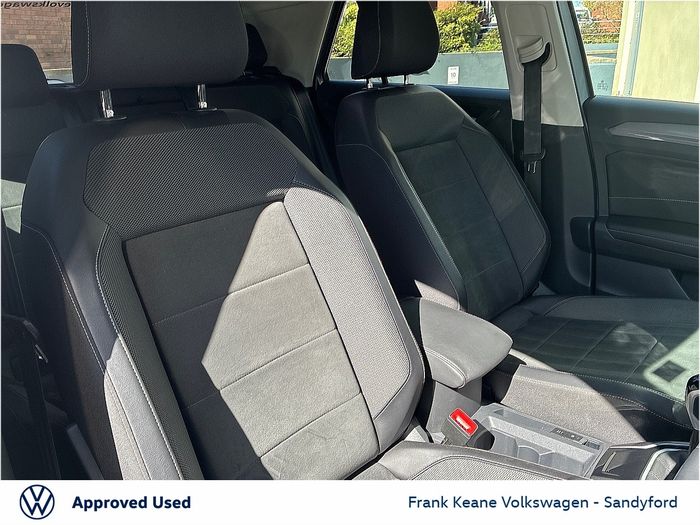 Volkswagen T-Roc 2023