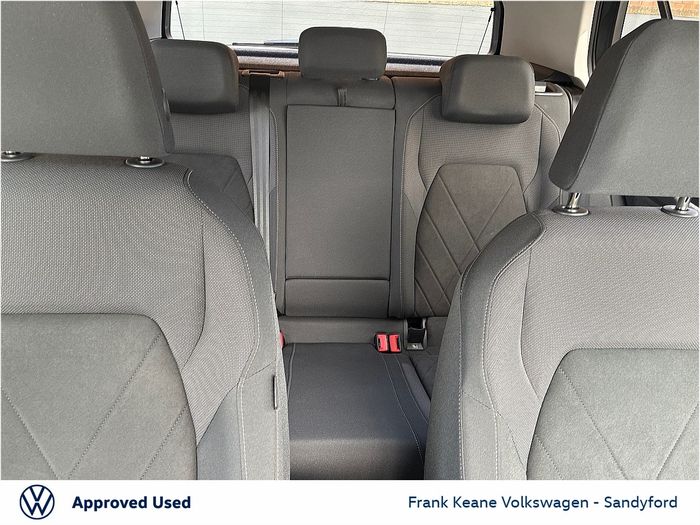 Volkswagen Golf 2024