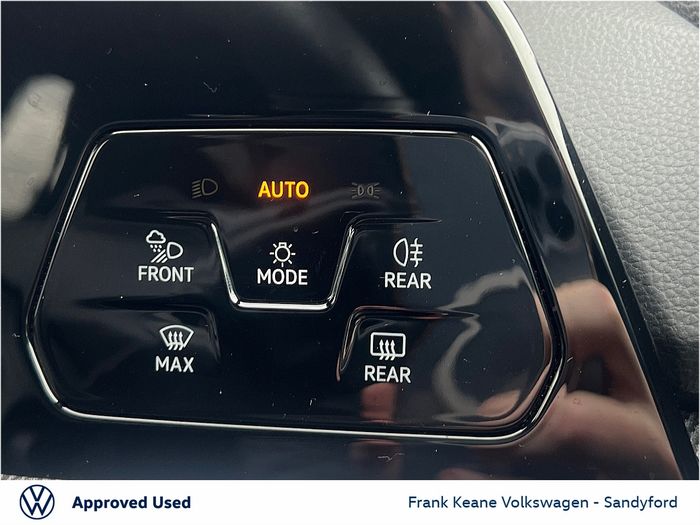 Volkswagen Golf 2025