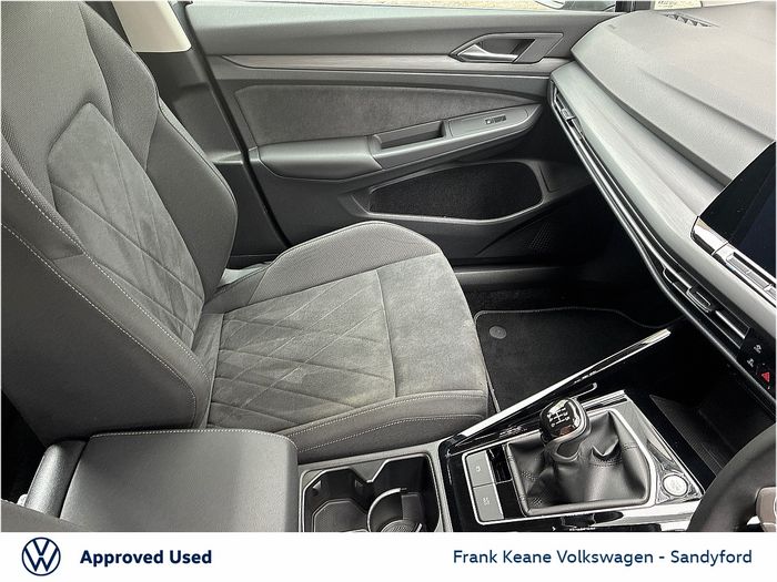 Volkswagen Golf 2024