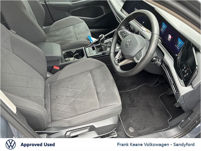Volkswagen Golf 2024